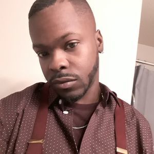 Meet your Posher, Derrick